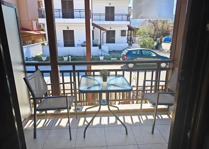 House Anna Daire Sarti